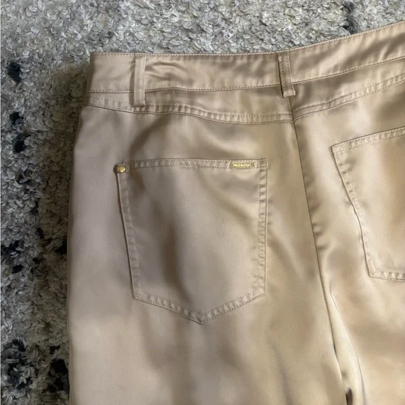 Cache Satin Wide Leg Cargo Pants - Cream - Picture 10 of 11